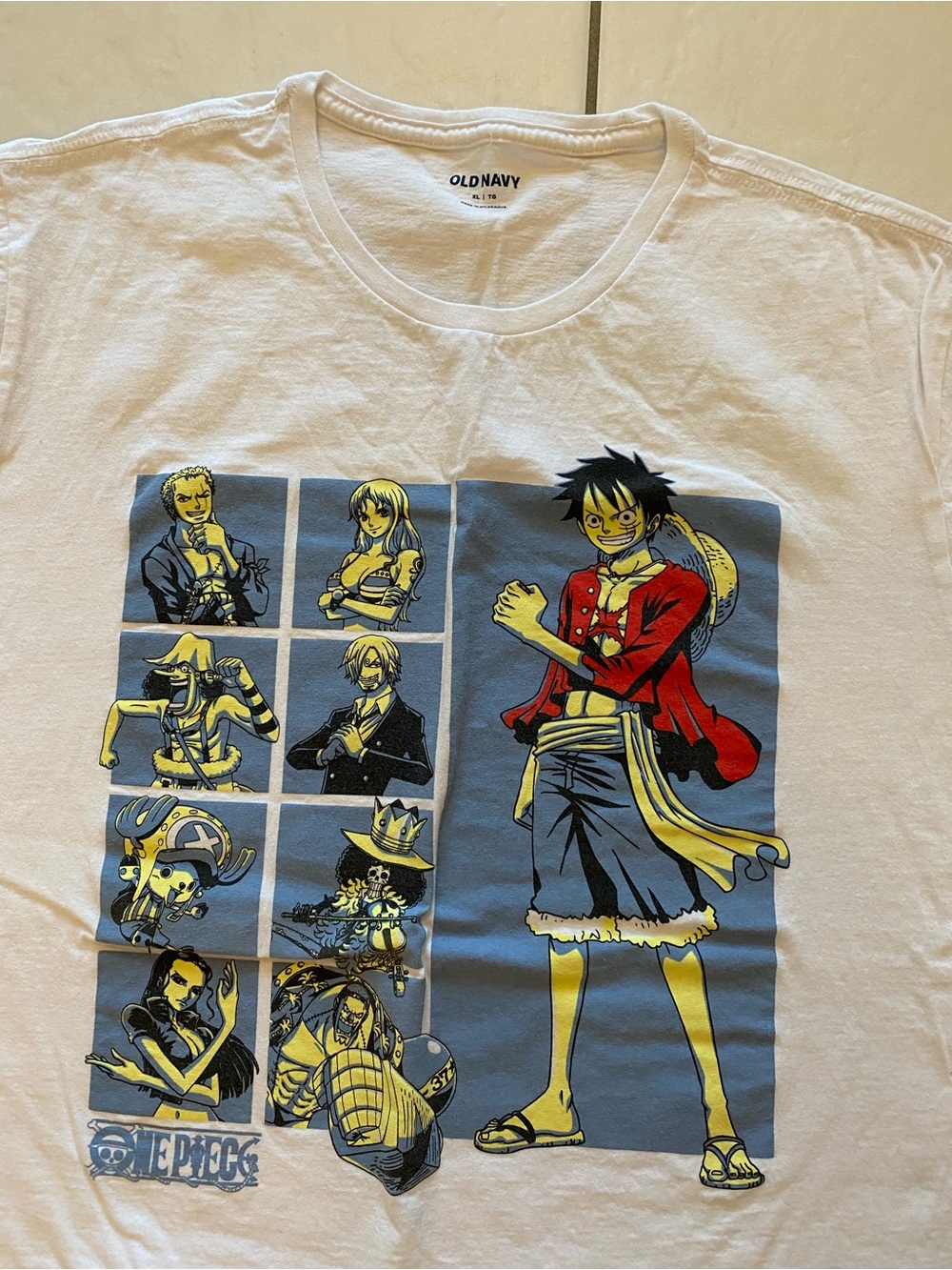 One Piece Characters Tee - Picture 2 of 3